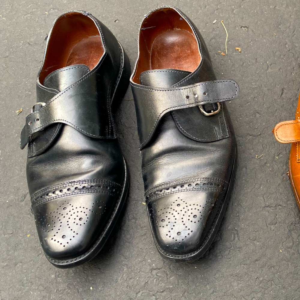 Dress shoes